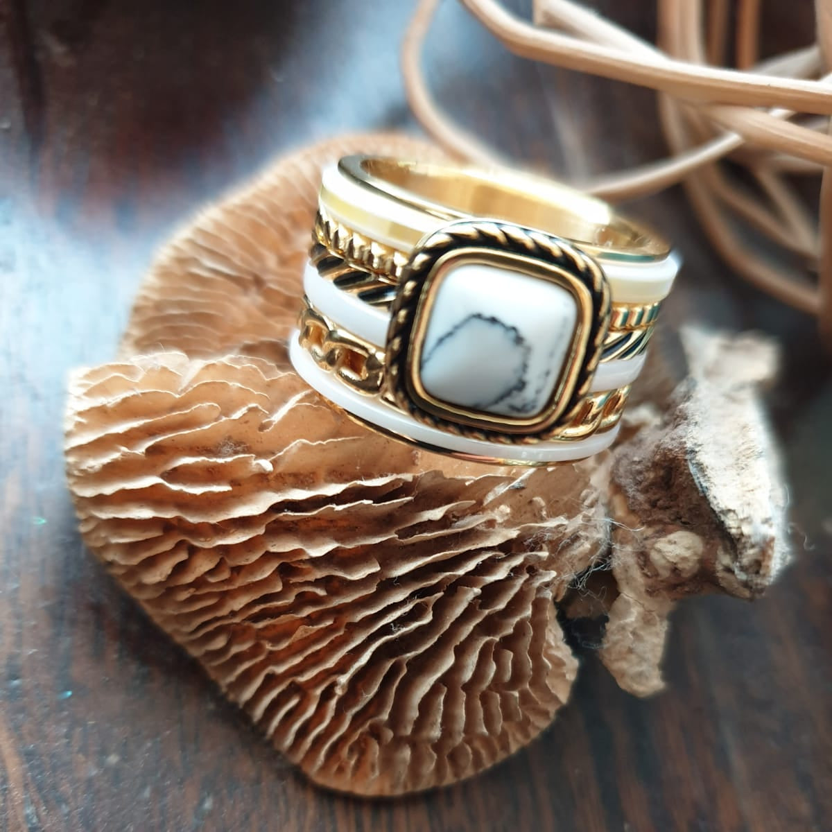 iXXXi Jewelry Vulring Summer White 2mm