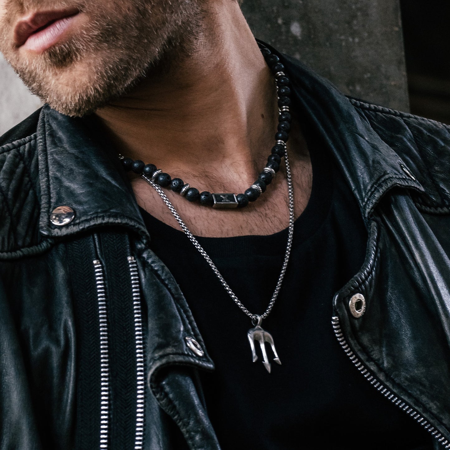 iXXXi Men Boho lava necklace